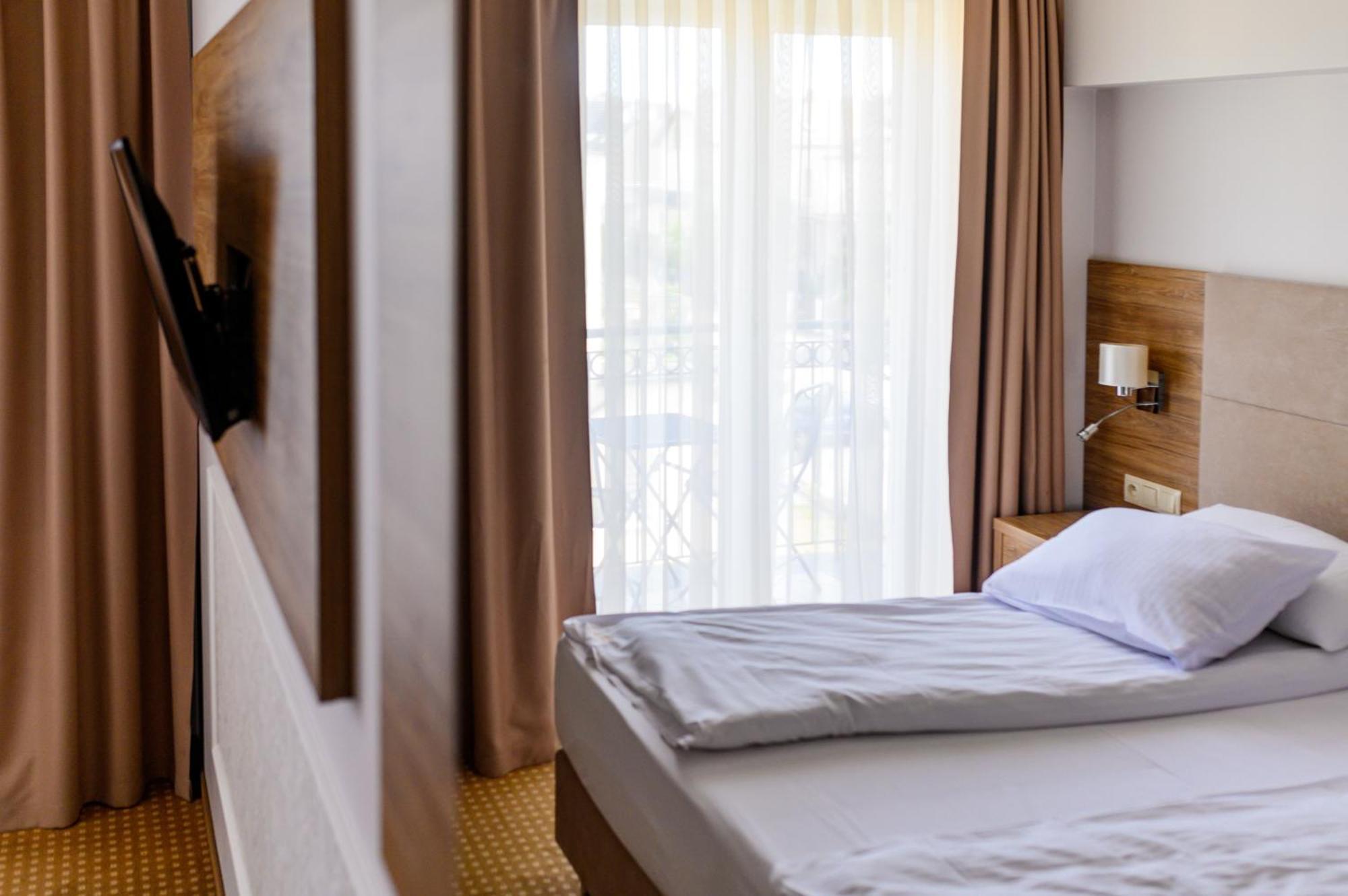 Moris Boutique Beach Hotel Gdansk Exterior photo